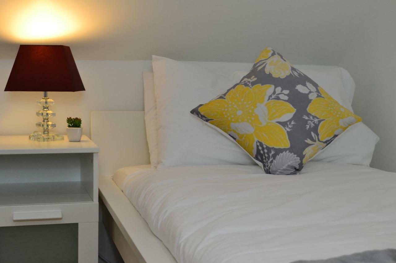 Epicsa - Family & Corporate Stay Mews Apartments With Free Parking CBG Exterior foto